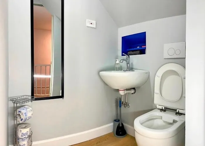 Family Friendly 3 Bedroom 2 Ba Near Navy Base * Waukegan